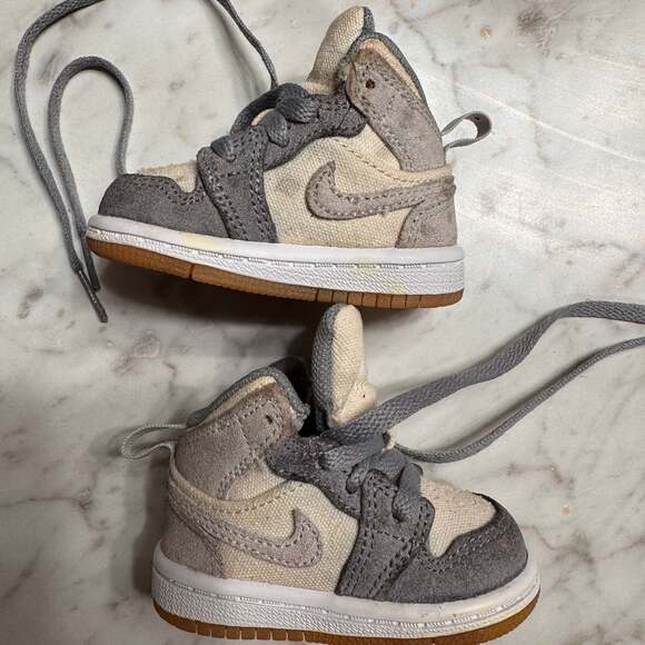 Nike Air Jordan 1 Mid Se (Td) Coconut Milk-Grey Sz 2c [DN4344-100]